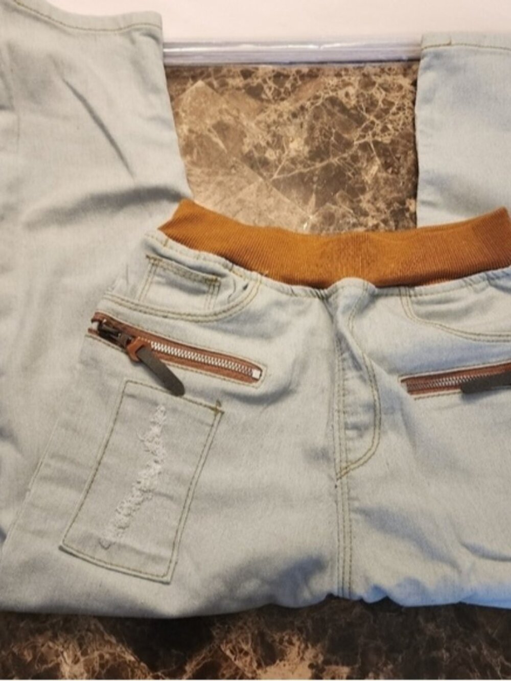V4 - Kids Pull On Jeans 130 / 6 to 7 year old